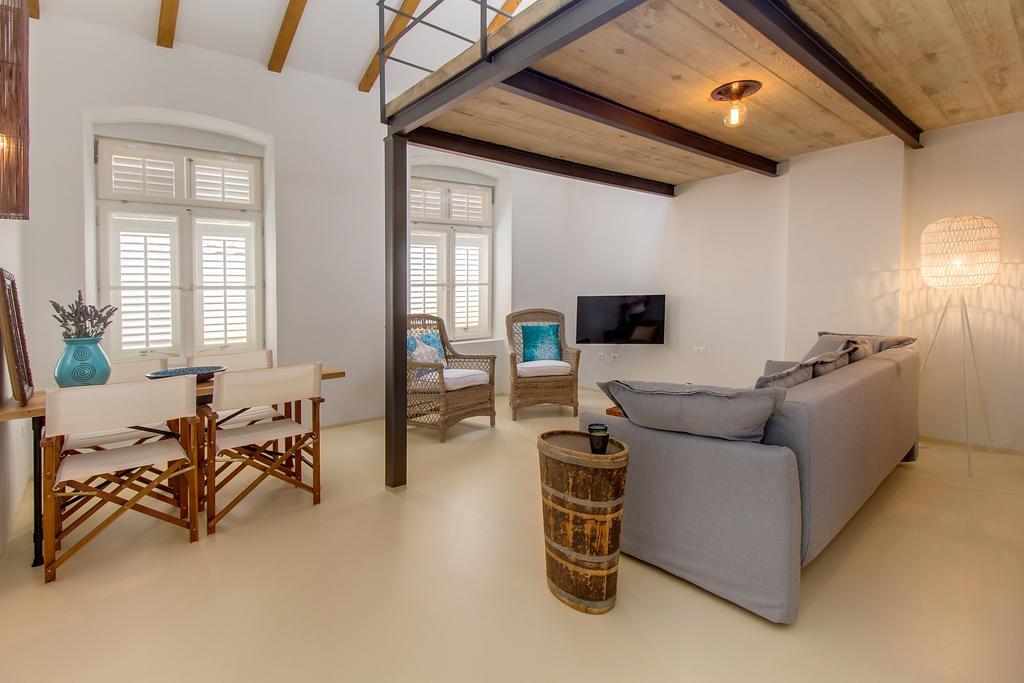 Apartments Argemonia Mali Losinj Luaran gambar